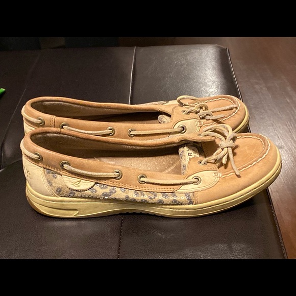 Women’s Sperry’s - Picture 1 of 3